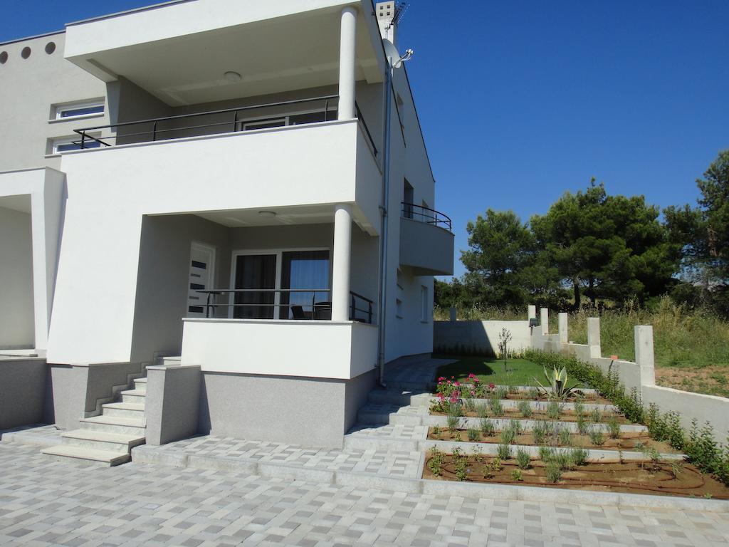 Apartma Miocic *