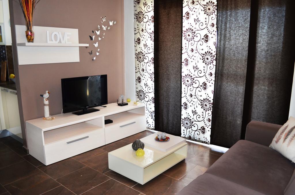 Apartma Miocic *