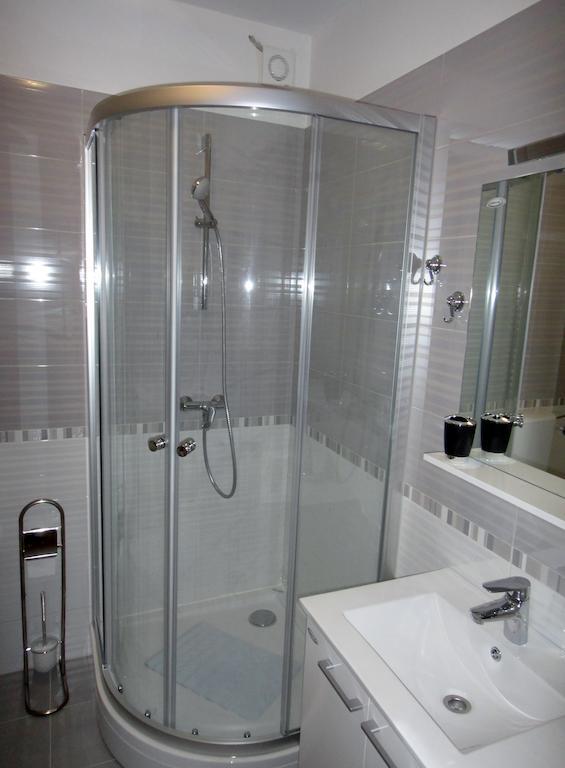 Apartma Miocic *