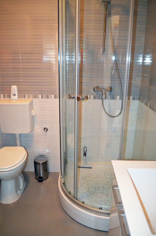 Miocic Apartment *